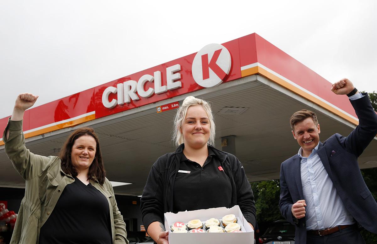 Circle K, Ireland’s largest fuel and convenience retailer, has today unveiled a newly renovated service station located at Brennanstown, Bray, Co. Wicklow.  Circle K Brennanstown will employ a total of 12 staff across full and part time positions, with two new jobs being created.  The newly refurbished store is a significant addition to the Circle K network in Ireland. Situated in close proximity to the N11/ M11 Dublin/Wexford Road, Circle K Brennanstown will play a key role in serving customers travelling 